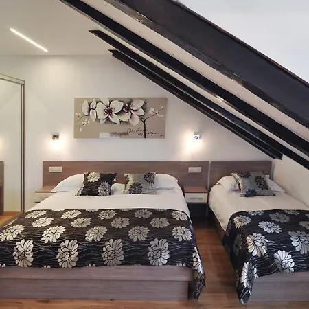 デラックス アパートメンツ＆ルームス サレラ * スプリト